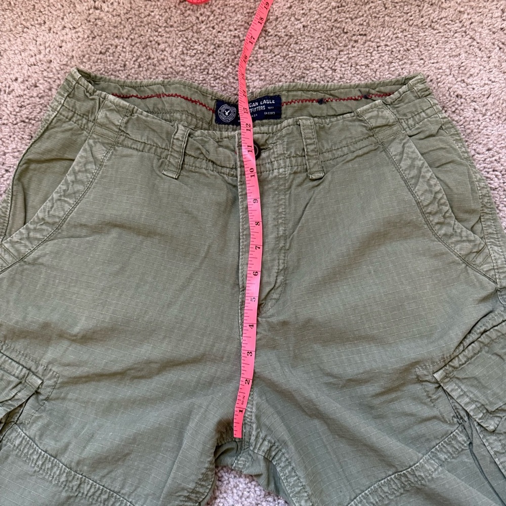 American Eagle Outfitters green shorts waist 32 - Picture 4 of 8